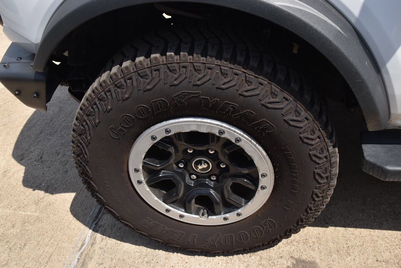 Certified 2023 Ford Bronco Outer Banks w/ Sasquatch Package AWD/4WD image 12
