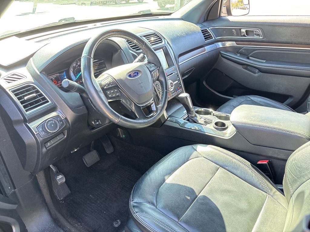 Certified 2017 Ford Explorer Limited image 10