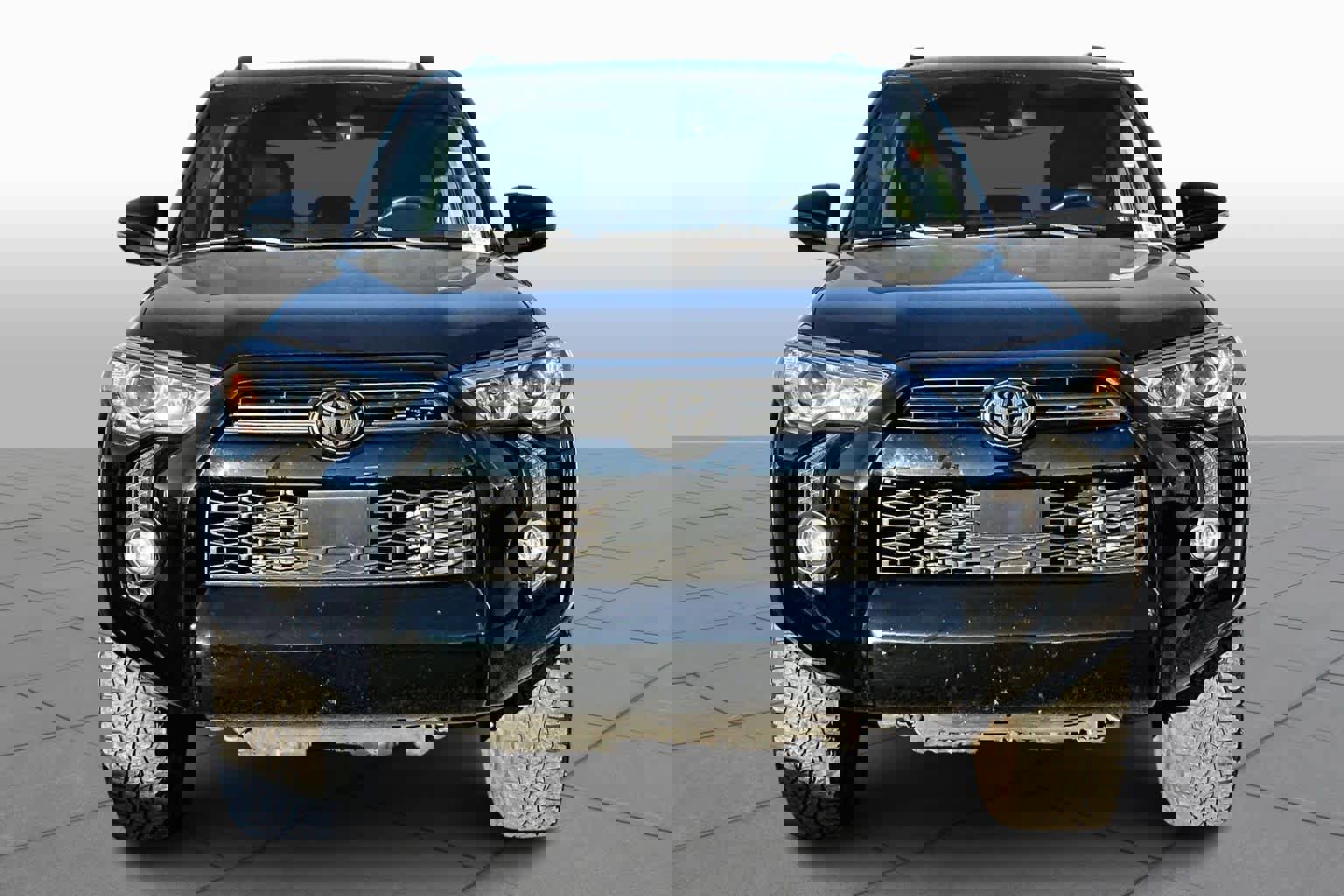 Used 2022 Toyota 4Runner SR5 Premium w/ Moonroof Package image 6