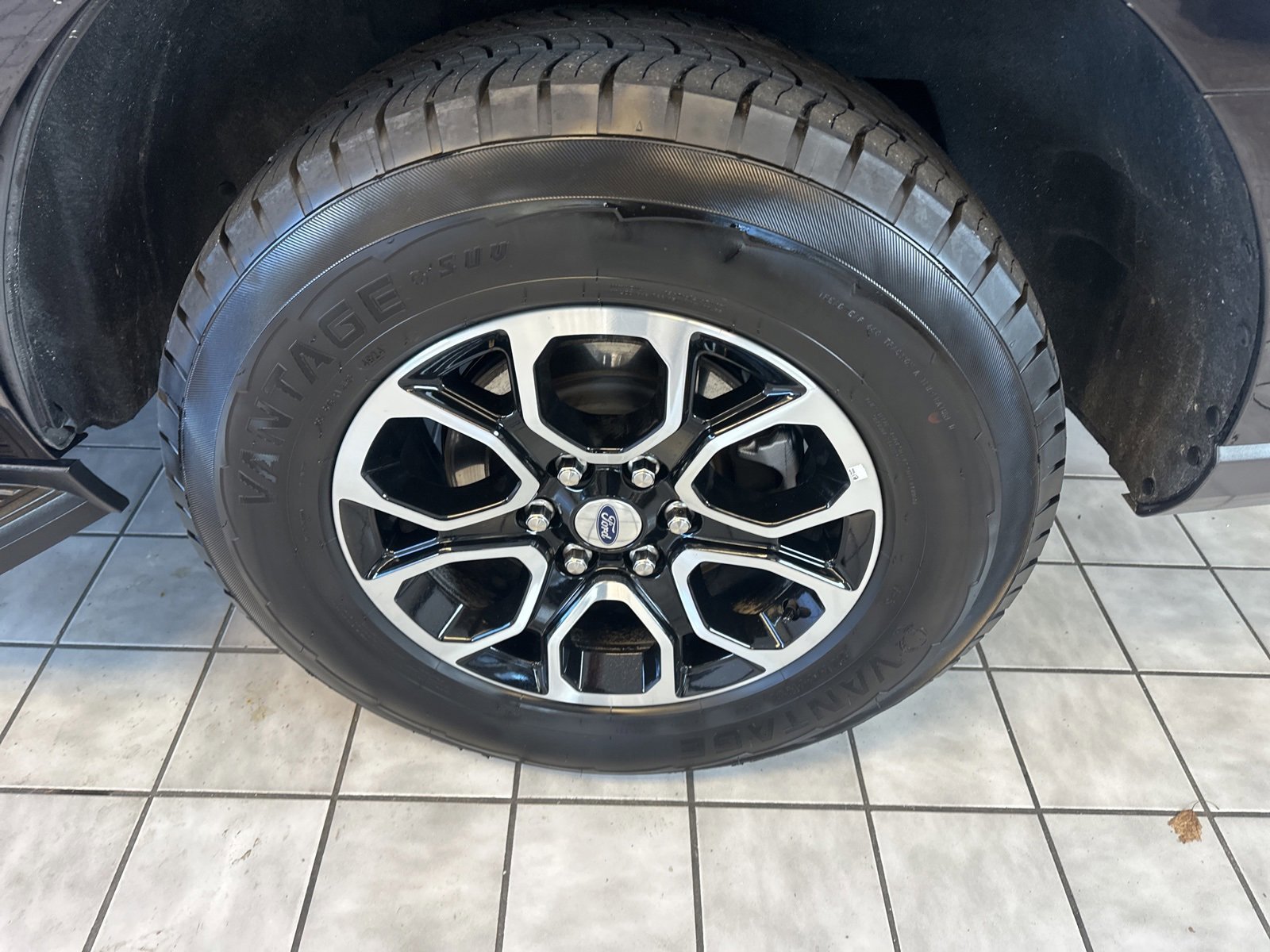 Certified 2024 Ford Expedition XLT image 23