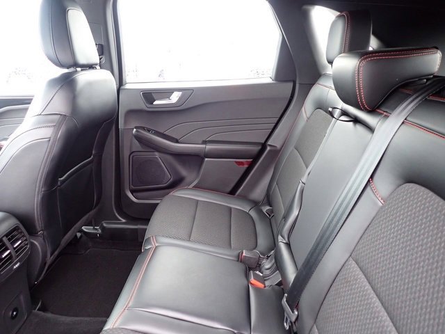 Certified 2024 Ford Escape ST-Line w/ Tech Pack #1 image 17