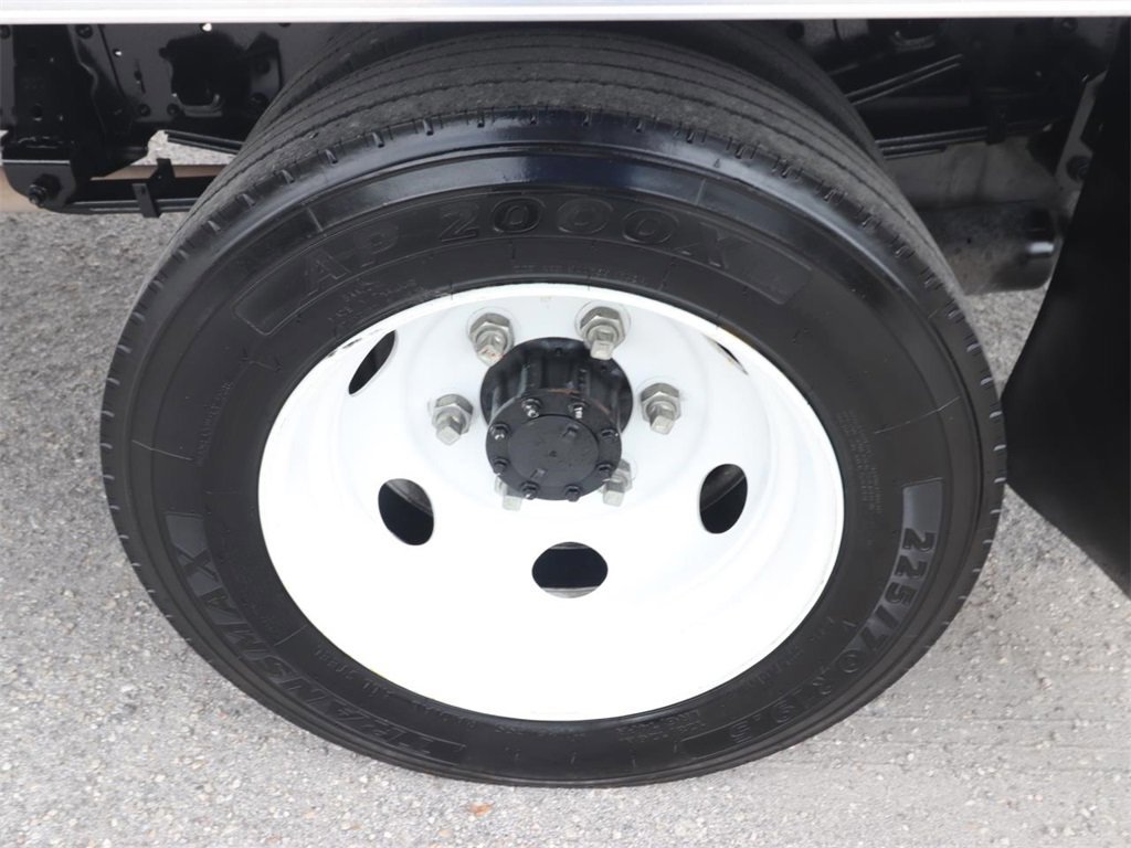 Used 2024 Isuzu NPR image 16