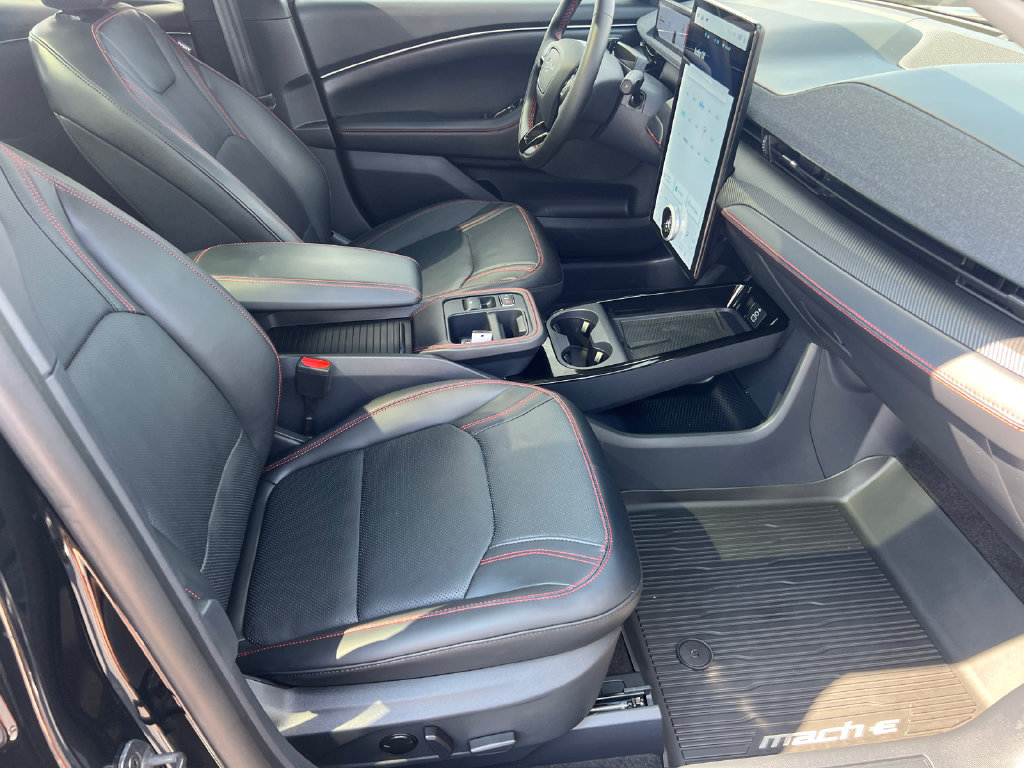 Certified 2025 Ford Mustang Mach-E Premium w/ Sport Appearance Package AWD/4WD image 14