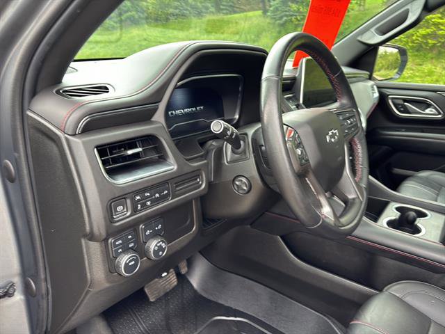 Used 2022 Chevrolet Suburban RST w/ Luxury Package AWD/4WD image 13