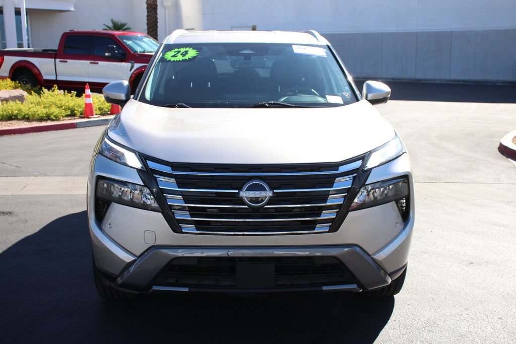 Used 2024 Nissan Rogue SL AWD/4WD image 13