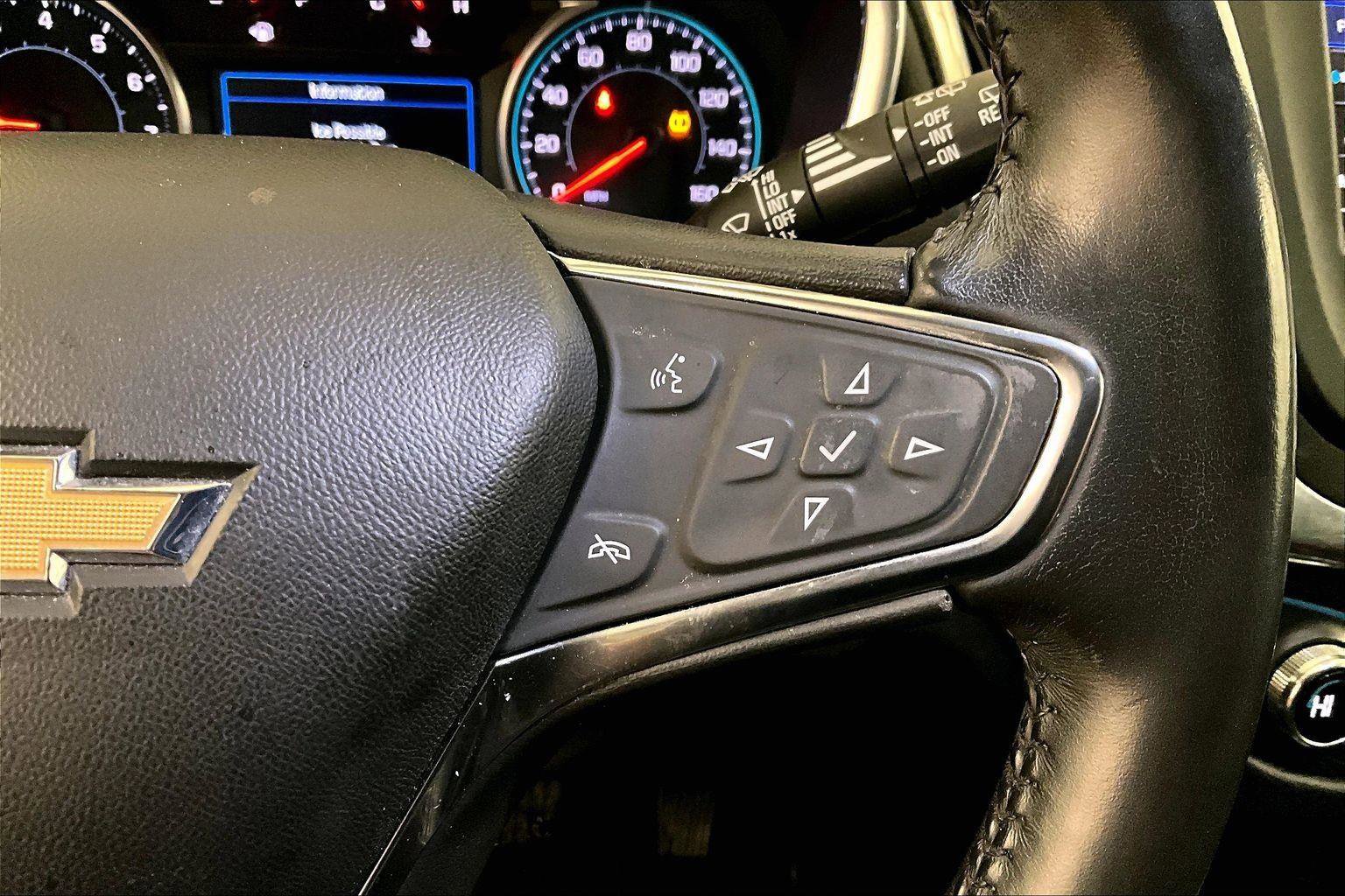 Used 2020 Chevrolet Equinox LT image 18