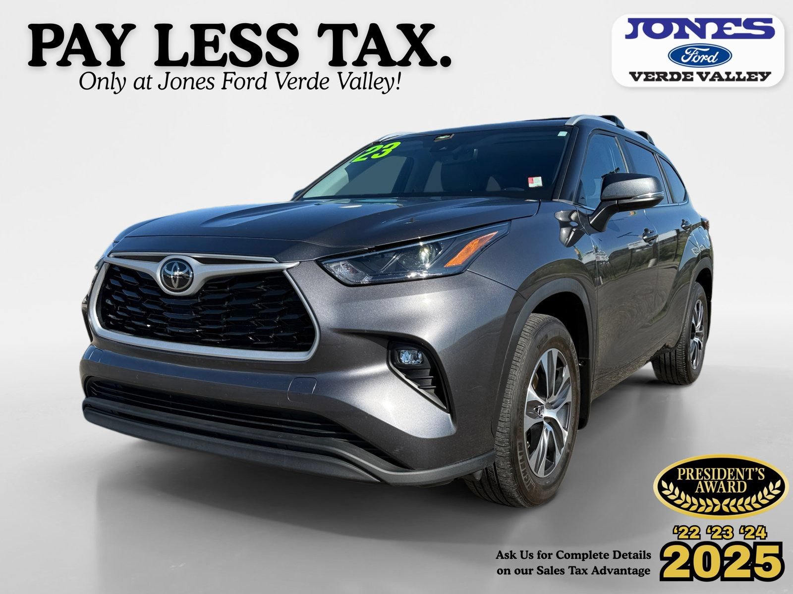 Used 2023 Toyota Highlander XLE AWD/4WD image 1