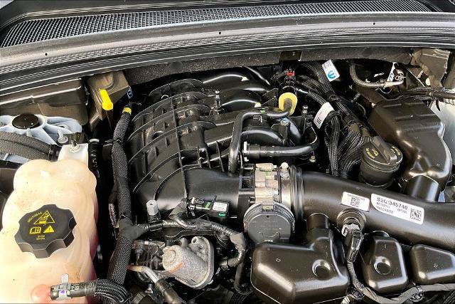 Used 2024 Jeep Grand Cherokee Limited AWD/4WD image 34