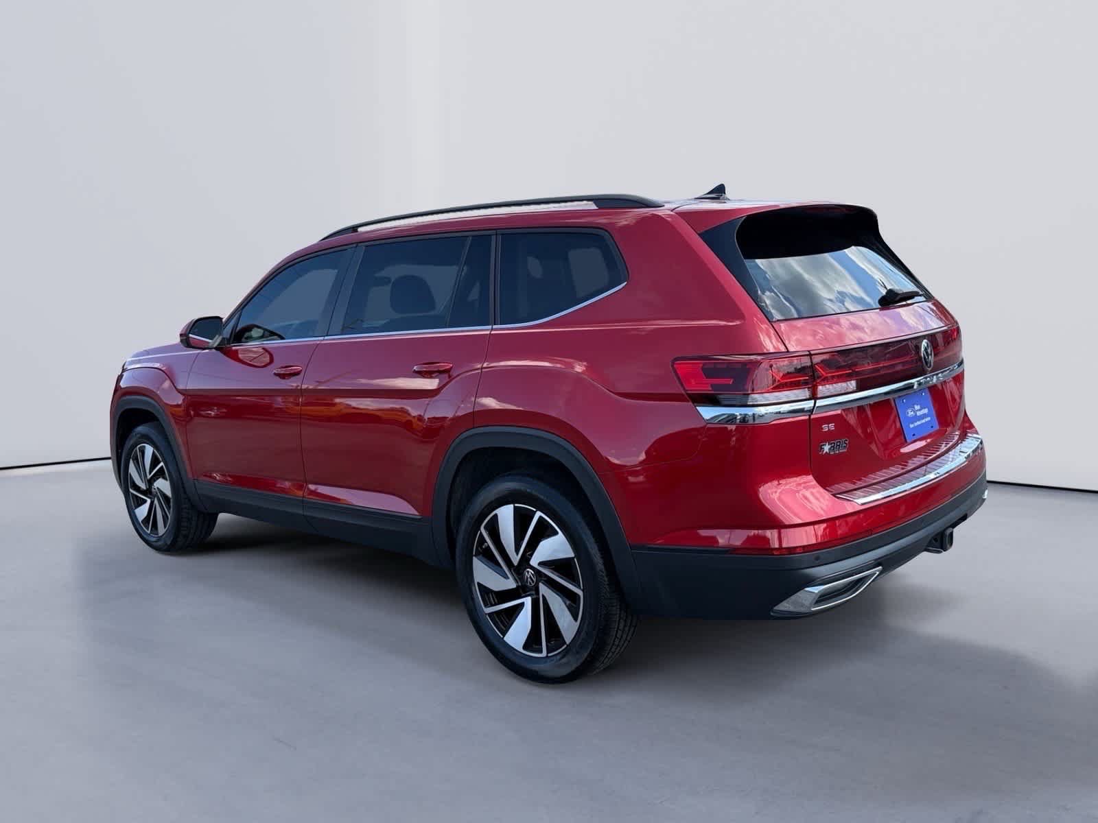 Used 2024 Volkswagen Atlas SE FWD image 3