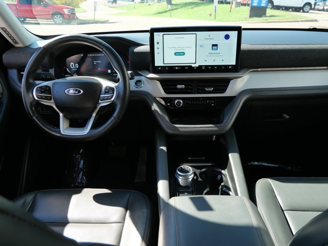 Certified 2025 Ford Explorer Active w/ Active Comfort Package AWD/4WD image 19