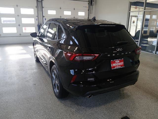 Certified 2023 Ford Escape ST-Line Select w/ Tech Pack #1 image 3