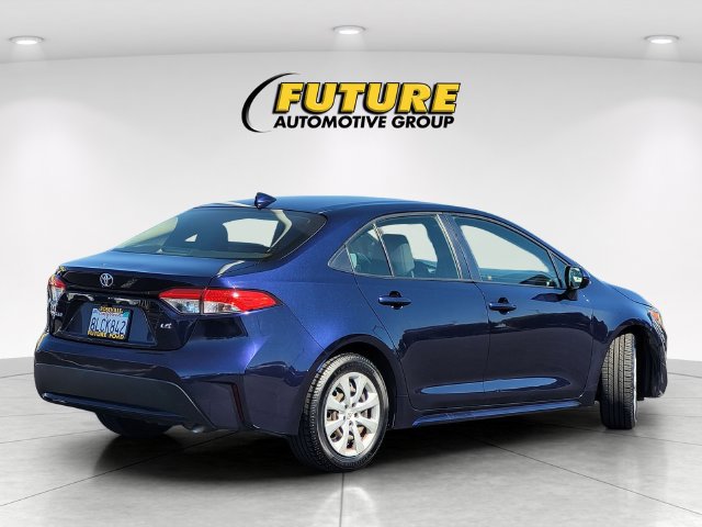 Used 2020 Toyota Corolla LE FWD image 4