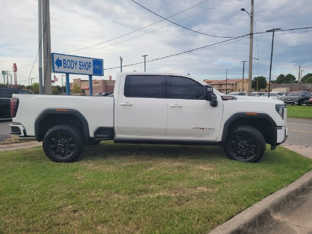 Used 2026 GMC Sierra 3500 AT4 w/ AT4 Premium Plus Package AWD/4WD image 4