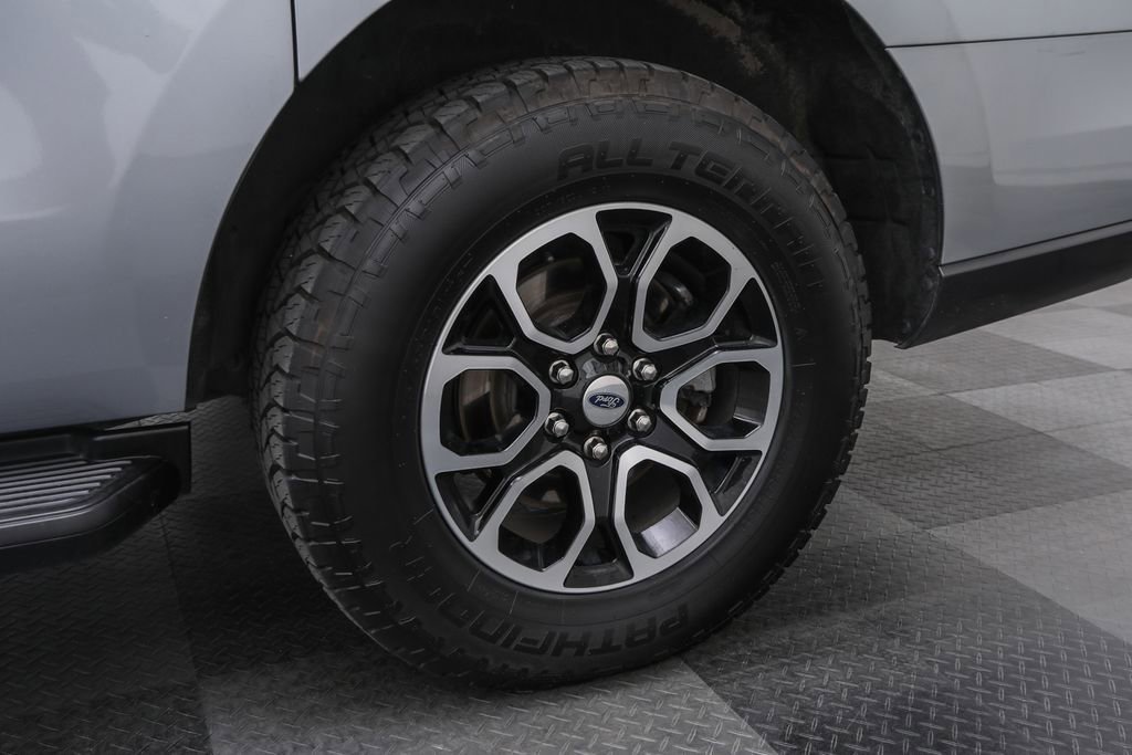 Certified 2024 Ford Expedition Max XLT image 10