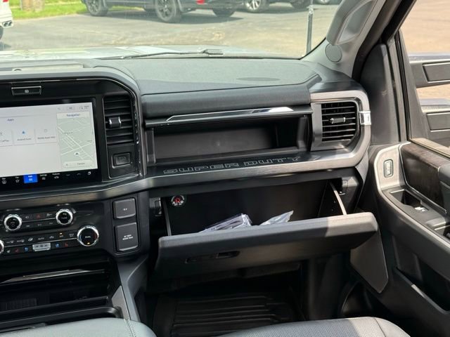 Certified 2026 Ford F250 Lariat w/ Lariat Ultimate Package AWD/4WD image 37