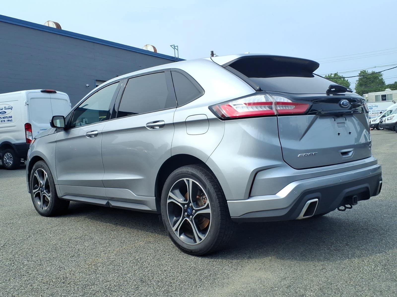Certified 2020 Ford Edge ST w/ Cold Weather Package AWD/4WD image 4