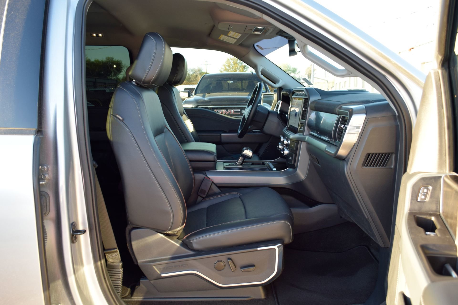 Certified 2022 Ford F150 Lariat image 23