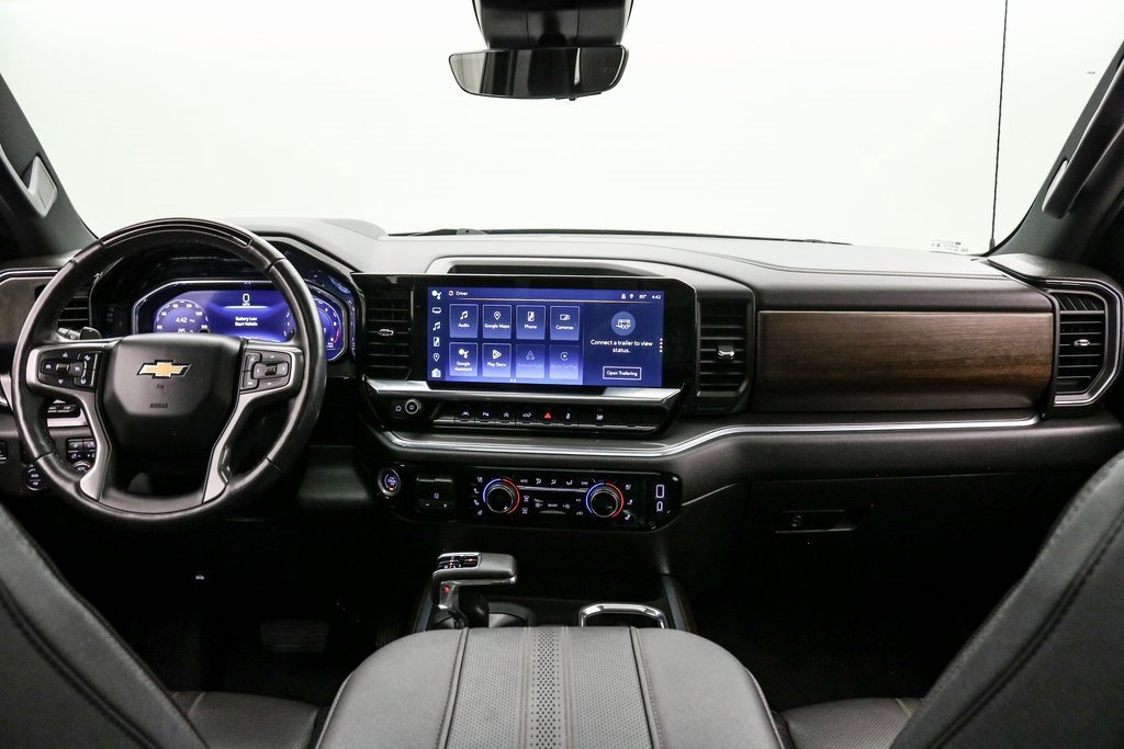 Used 2024 Chevrolet Silverado 1500 High Country w/ High Country Premium Package image 16