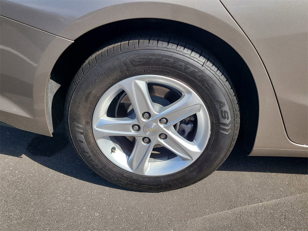 Used 2024 Chevrolet Malibu LT image 5