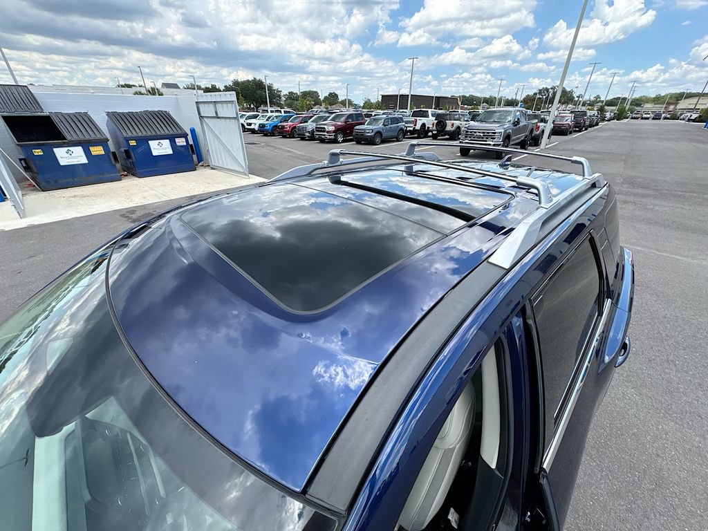 Used 2023 Nissan Pathfinder SL w/ SL Premium Package AWD/4WD image 8