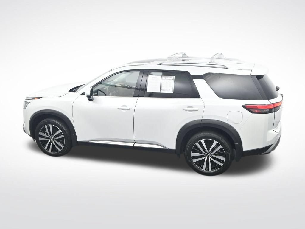 Used 2025 Nissan Pathfinder Platinum FWD image 39