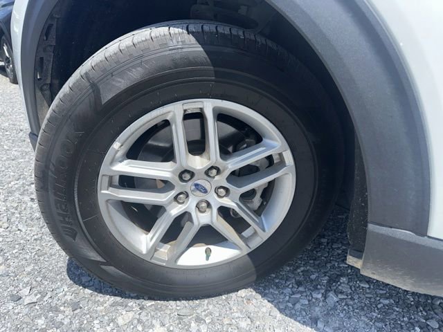 Certified 2025 Ford Explorer Active w/ Active Comfort Package RWD image 7