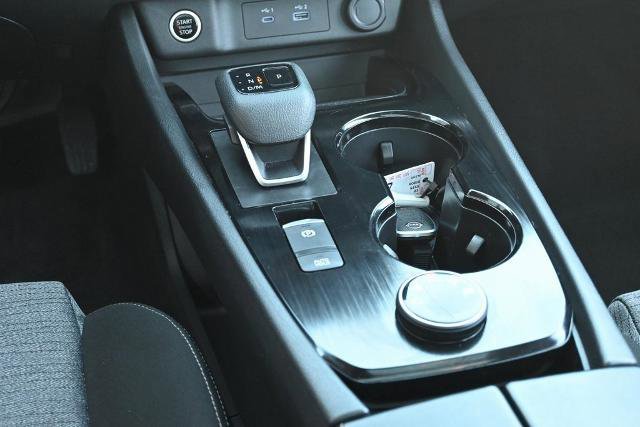 Used 2023 Nissan Rogue SV image 29