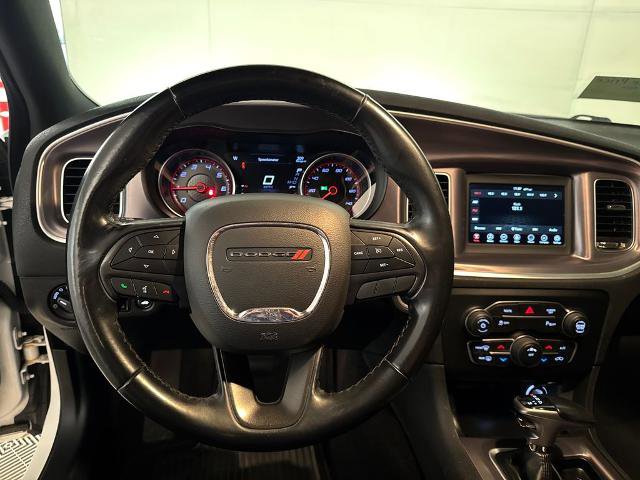 Used 2019 Dodge Charger SXT RWD image 8