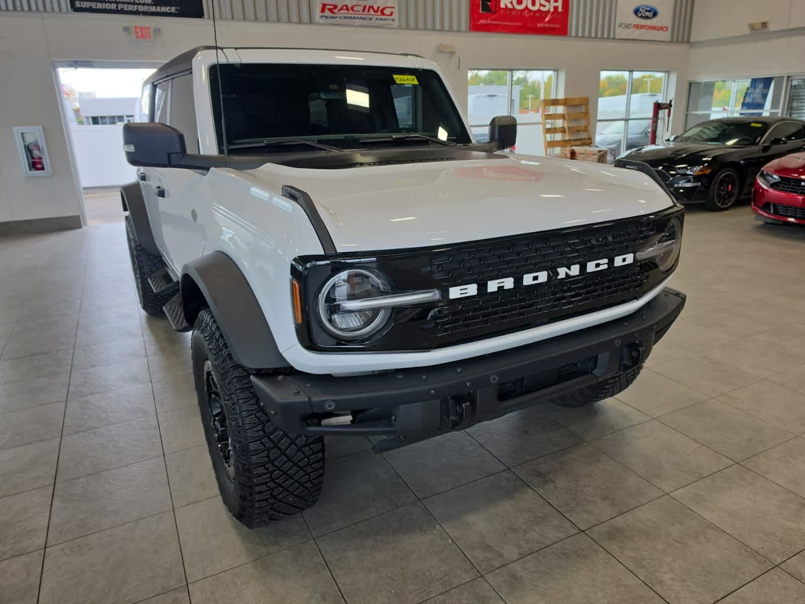 Certified 2024 Ford Bronco Wildtrak AWD/4WD image 3