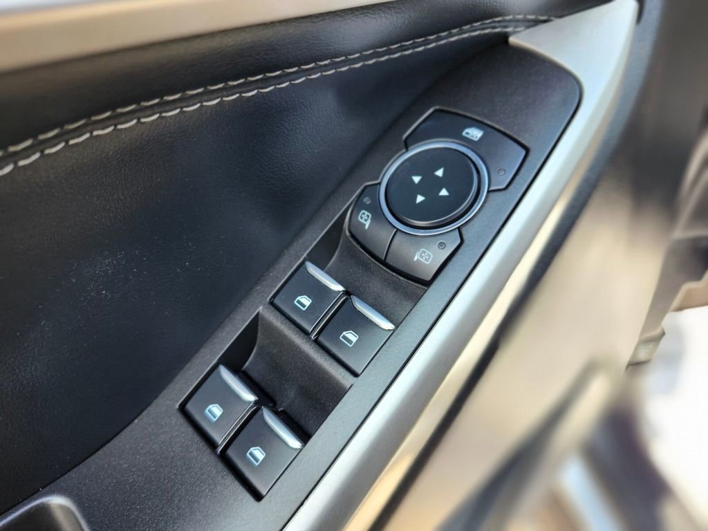 Certified 2023 Ford Explorer XLT w/ Equipment Group 202A image 18