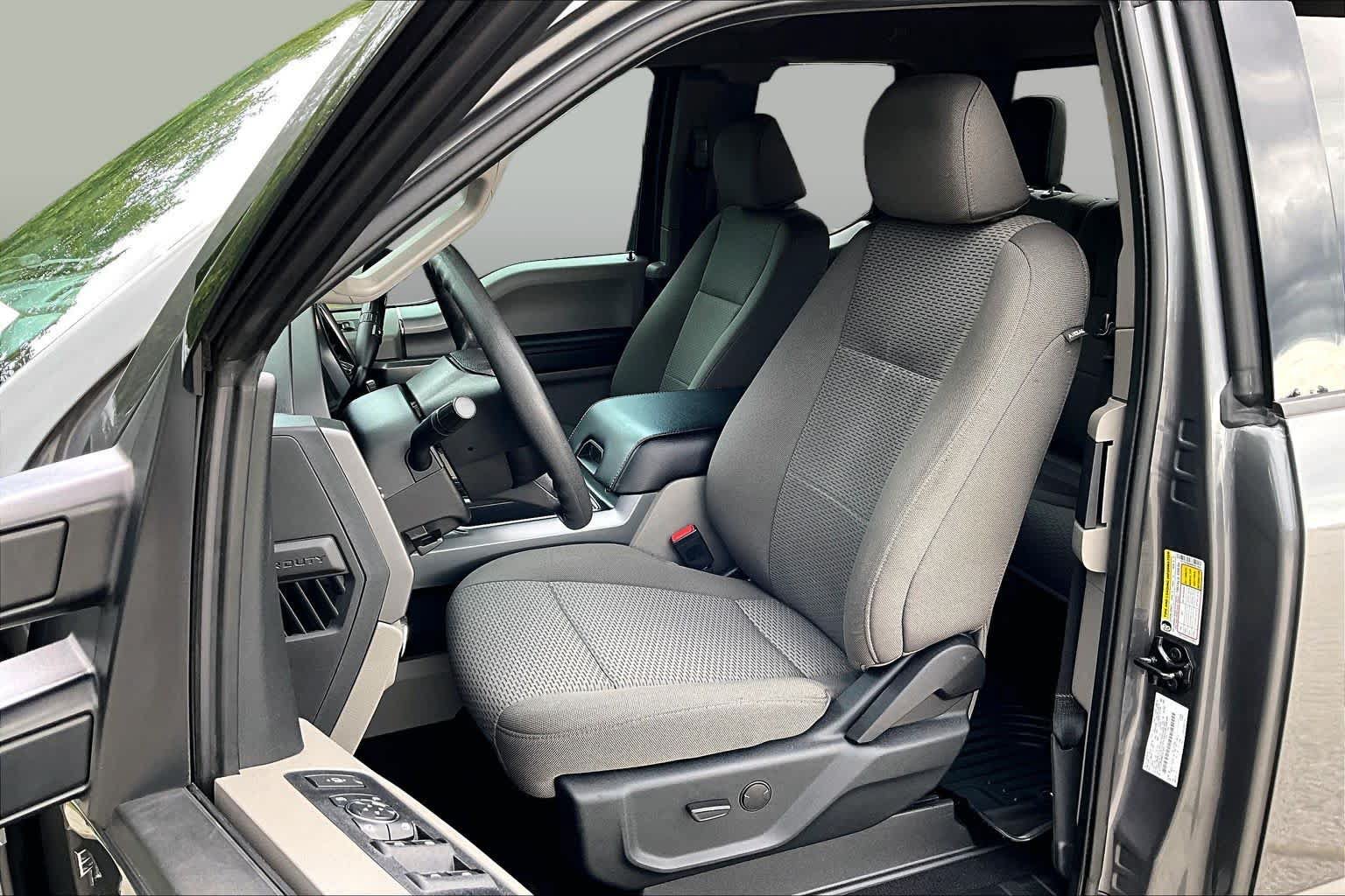 Certified 2021 Ford F250 XLT w/ XLT Premium Package AWD/4WD image 9