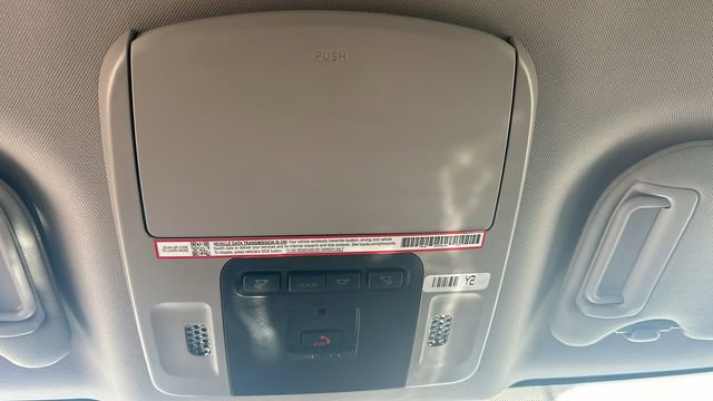 Used 2025 Toyota Camry XLE FWD image 23