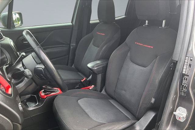 Used 2017 Jeep Renegade Trailhawk w/ Safety & Security Group AWD/4WD image 25