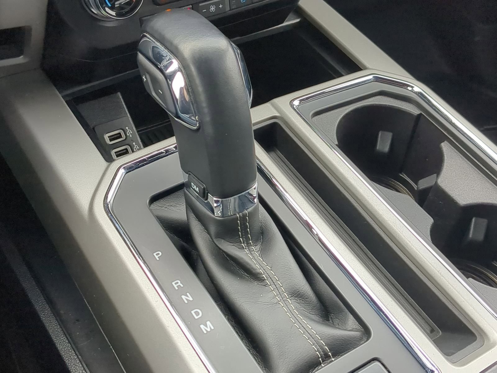 Certified 2020 Ford F150 Lariat w/ Equipment Group 502A Luxury image 38