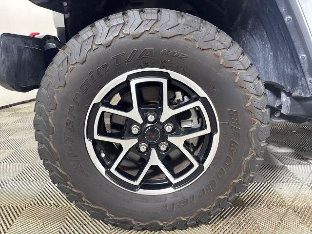Used 2025 Jeep Wrangler Unlimited Rubicon w/ Safety Group AWD/4WD image 13