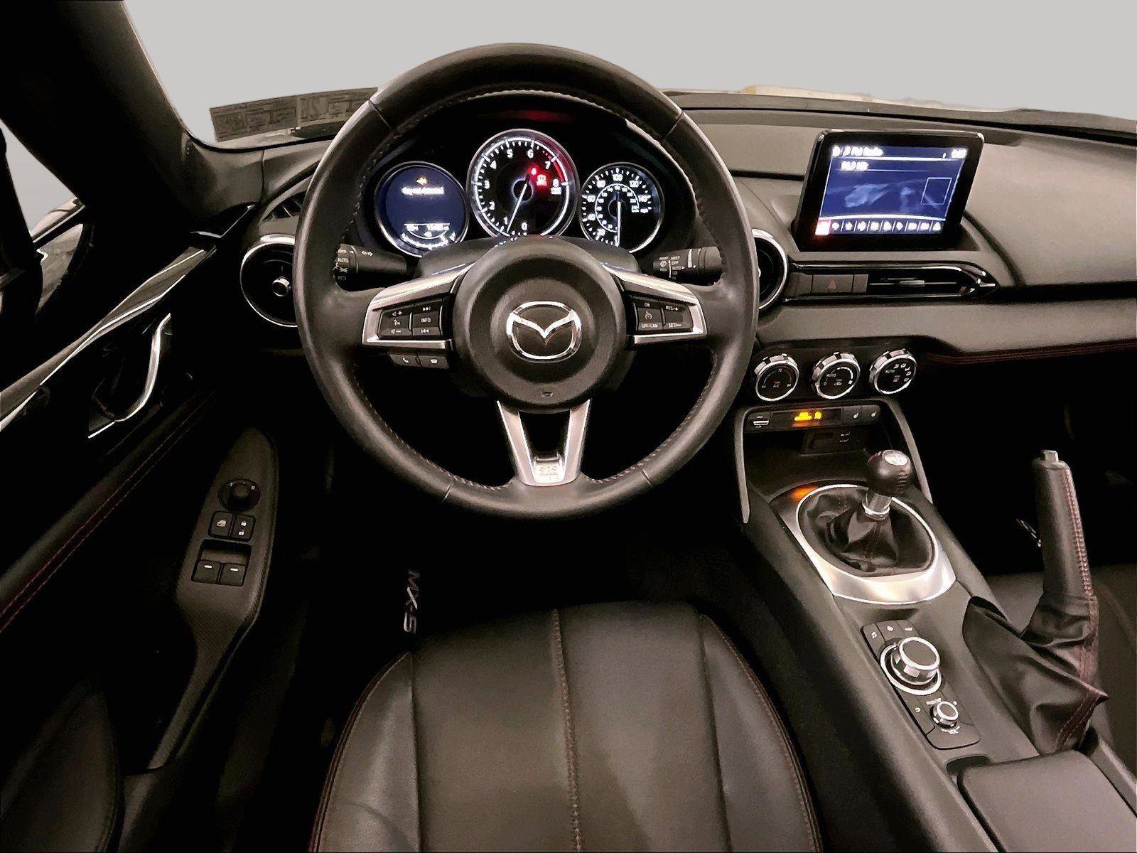 Used 2018 MAZDA MX-5 Miata RF Grand Touring RWD image 5