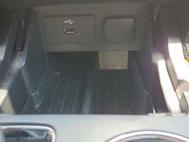 Certified 2018 Ford Explorer FWD image 27