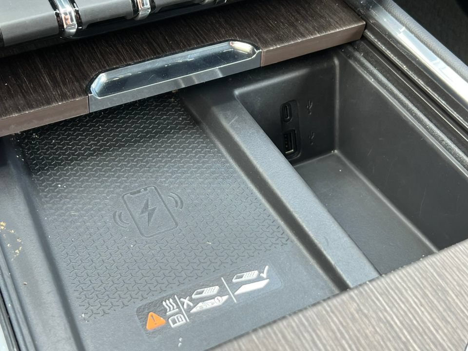 Used 2024 GMC Acadia Denali w/ LPO, Floor Liner Package AWD/4WD image 25