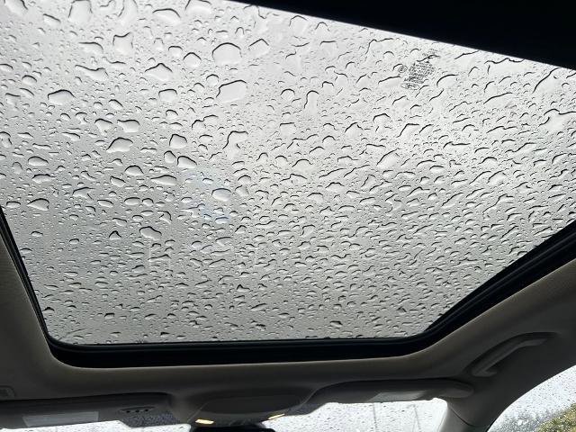 Certified 2022 Ford Edge Titanium w/ Class II Trailer Tow Package image 29