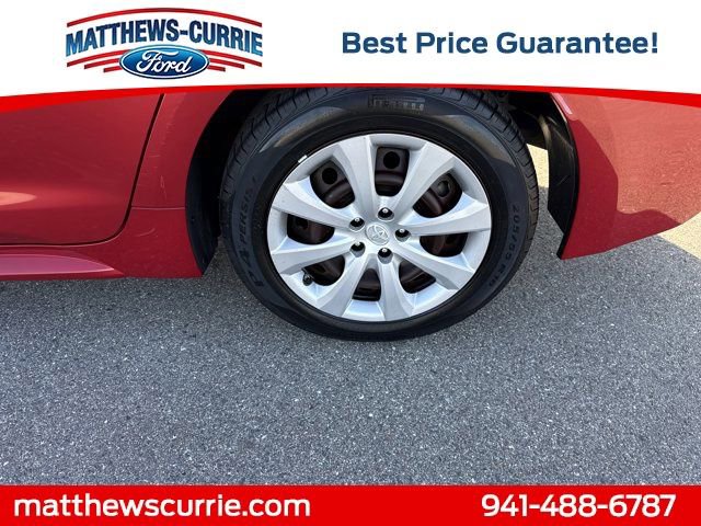 Used 2020 Toyota Corolla LE image 14