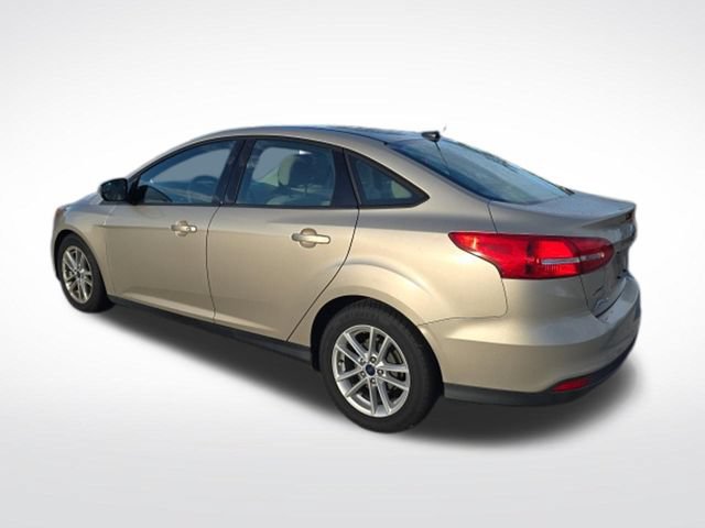 Certified 2018 Ford Focus SE FWD image 5