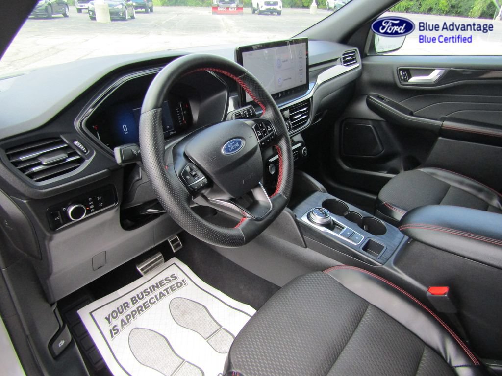 Certified 2023 Ford Escape ST-Line w/ Tech Pack #1 AWD/4WD image 8