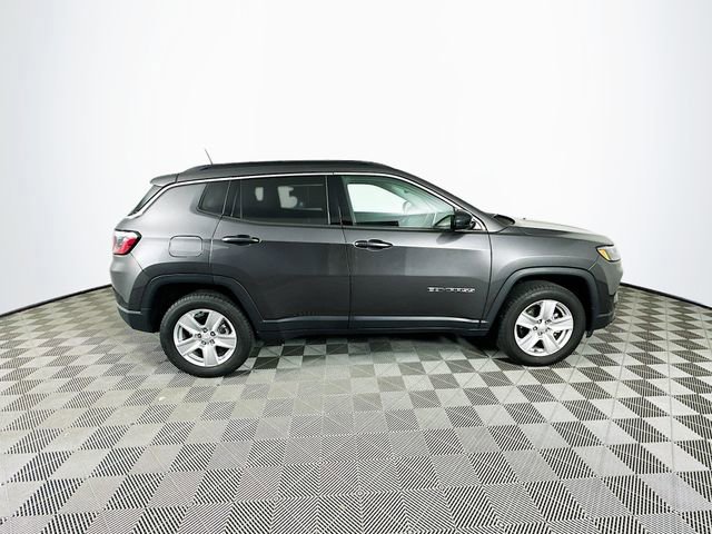 Used 2022 Jeep Compass Latitude w/ Convenience Group image 6
