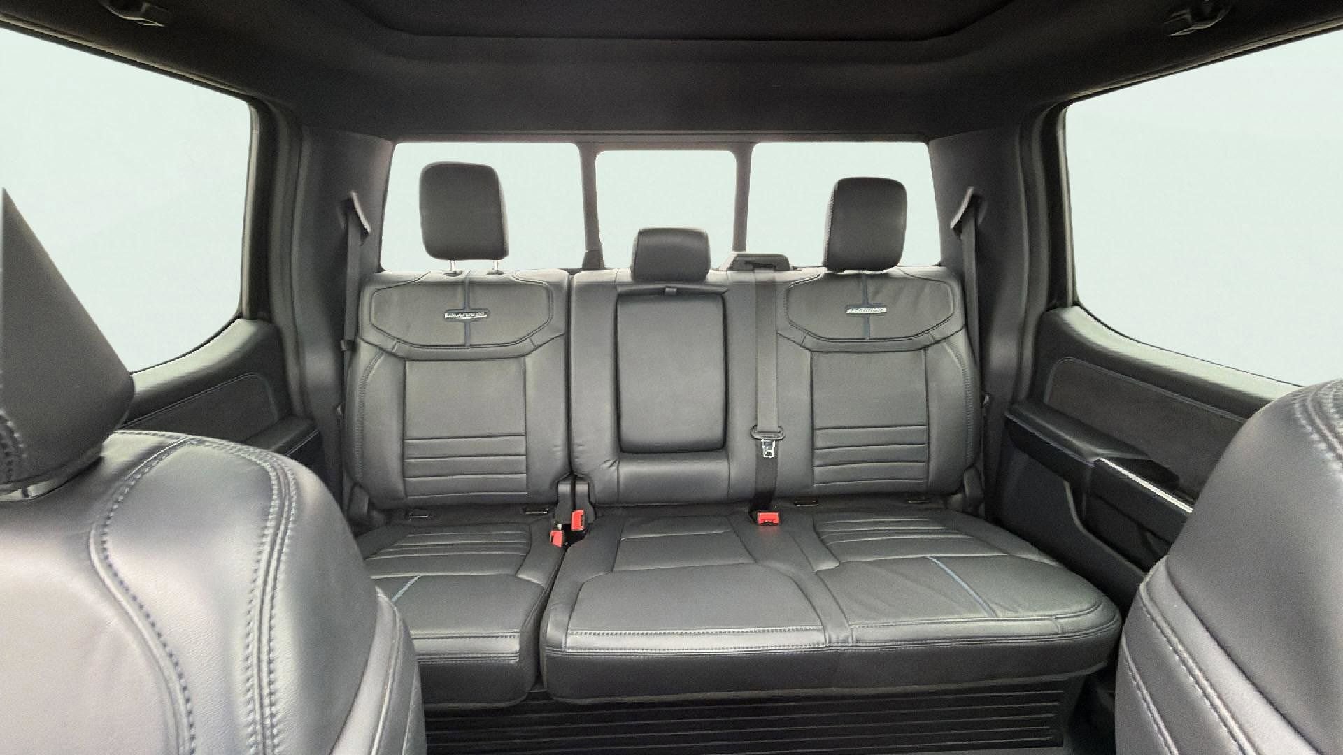 Certified 2025 Ford F250 Platinum image 19