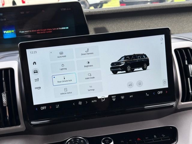 Certified 2025 Ford Expedition Active AWD/4WD image 28