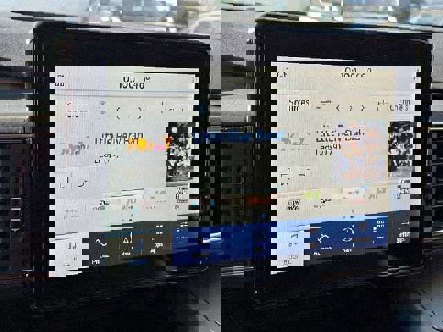 Certified 2022 Ford Explorer XLT w/ Equipment Group 202A image 19