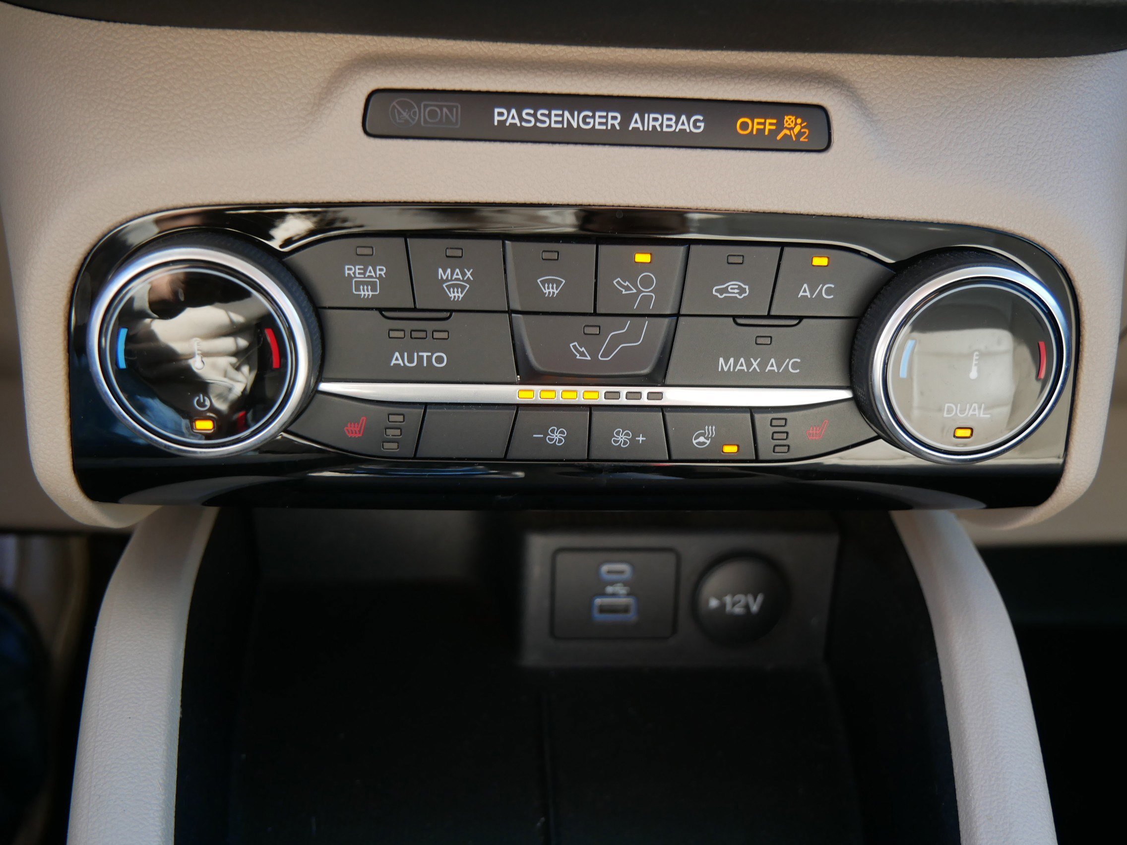 Certified 2022 Ford Escape SEL image 23