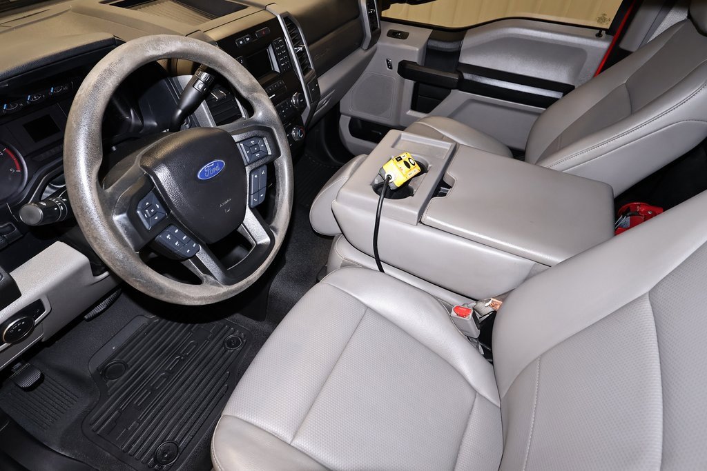 Certified 2017 Ford F550 4x4 Regular Cab Super Duty image 27