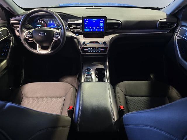 Certified 2023 Ford Explorer XLT AWD/4WD image 6