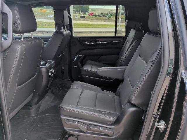 Used 2024 GMC Yukon XL Denali RWD image 10